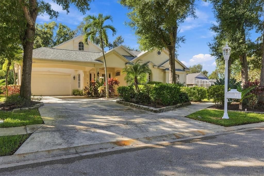 En Venta: $574,900 (3 camas, 3 baños, 2096 Pies cuadrados)