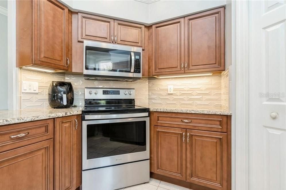 En Venta: $277,000 (2 camas, 2 baños, 1632 Pies cuadrados)