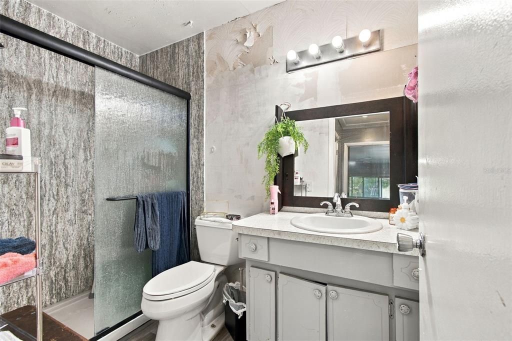 На продажу: $115,000 (1 спален, 1 ванн, 902 Квадратных фут)