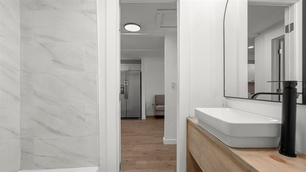 На продажу: $169,900 (3 спален, 2 ванн, 836 Квадратных фут)