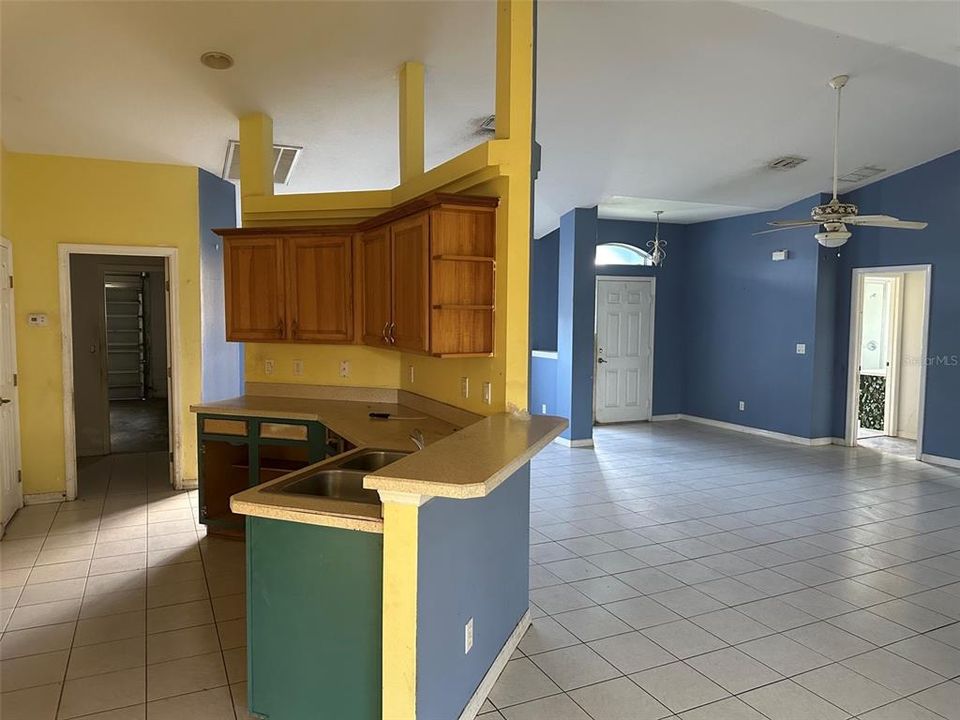 For Sale: $220,000 (3 beds, 2 baths, 1858 Square Feet)