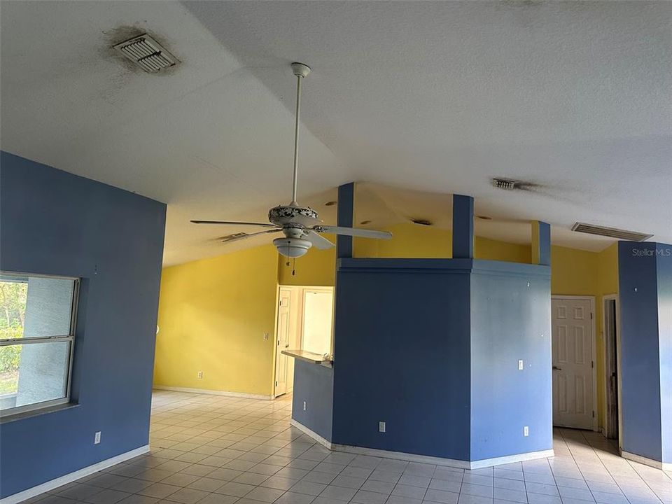 For Sale: $220,000 (3 beds, 2 baths, 1858 Square Feet)