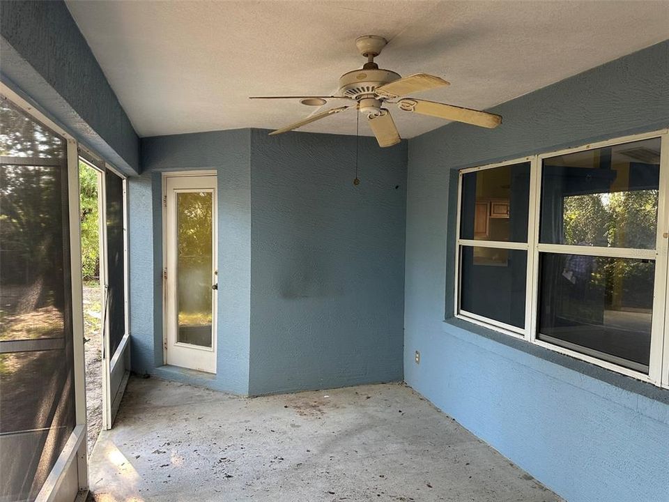 For Sale: $220,000 (3 beds, 2 baths, 1858 Square Feet)