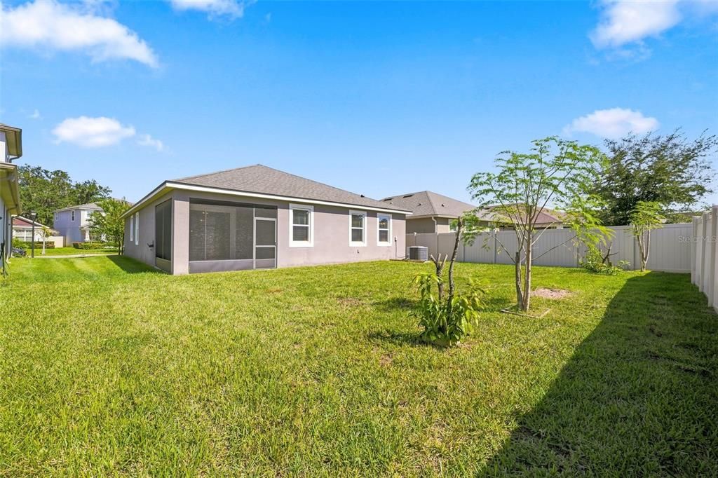 For Sale: $389,900 (3 beds, 2 baths, 1752 Square Feet)