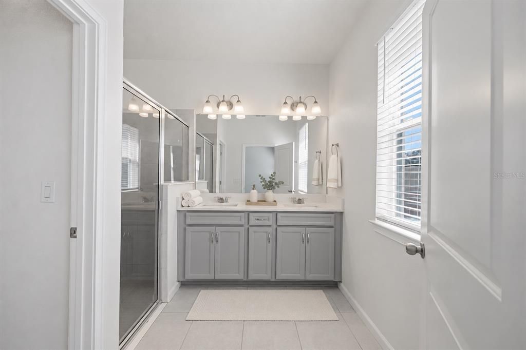 For Sale: $389,900 (3 beds, 2 baths, 1752 Square Feet)