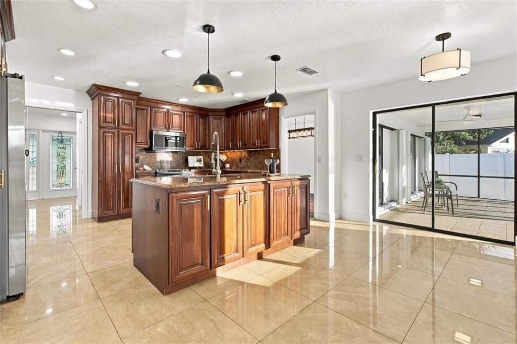 En Venta: $629,000 (3 camas, 2 baños, 1866 Pies cuadrados)
