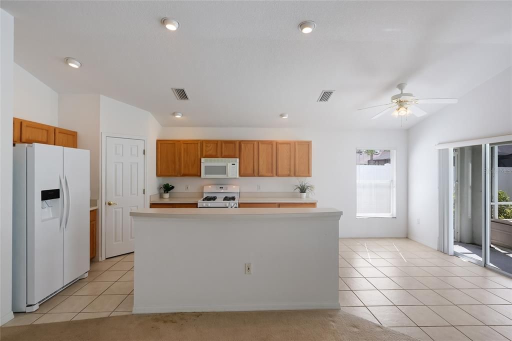 En Venta: $465,000 (3 camas, 2 baños, 2034 Pies cuadrados)