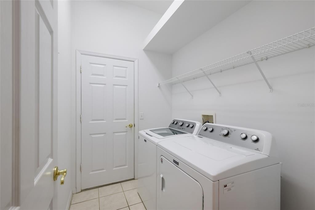 En Venta: $465,000 (3 camas, 2 baños, 2034 Pies cuadrados)