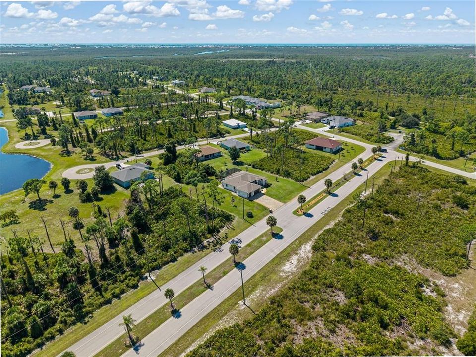 На продажу: $749,900 (3 спален, 2 ванн, 2033 Квадратных фут)