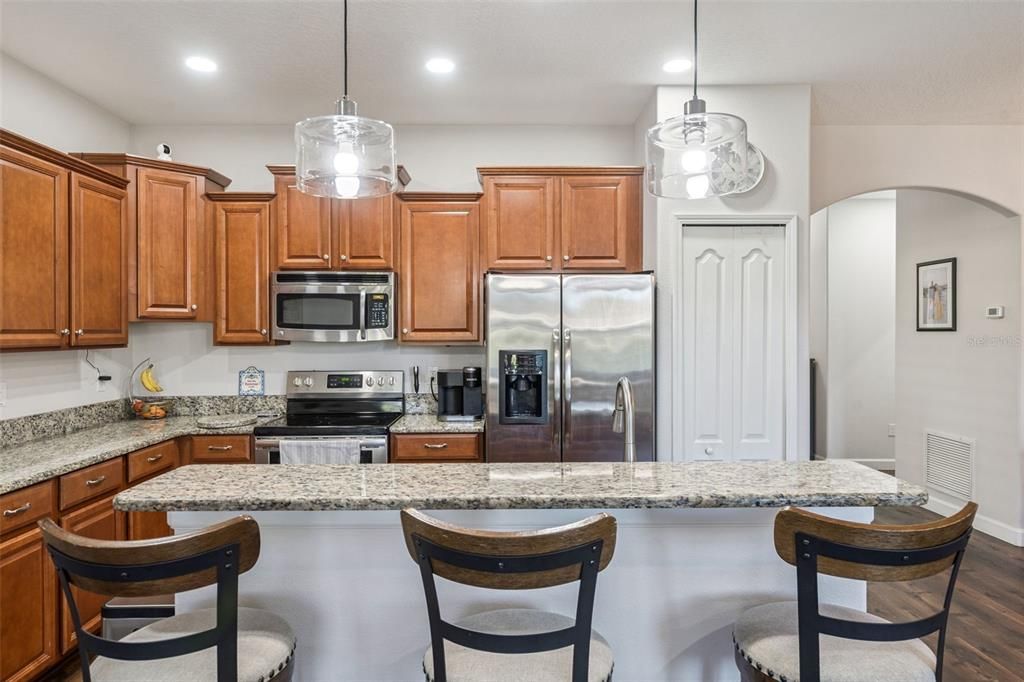 For Sale: $374,900 (3 beds, 2 baths, 1582 Square Feet)