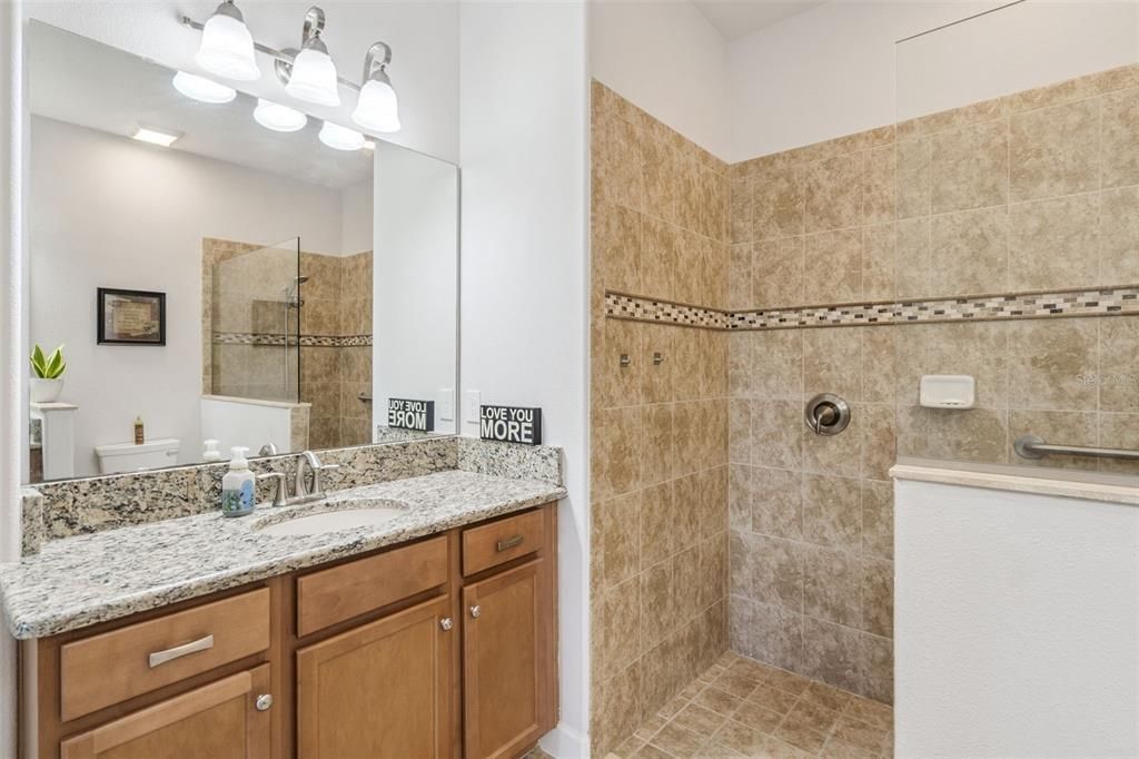 For Sale: $374,900 (3 beds, 2 baths, 1582 Square Feet)