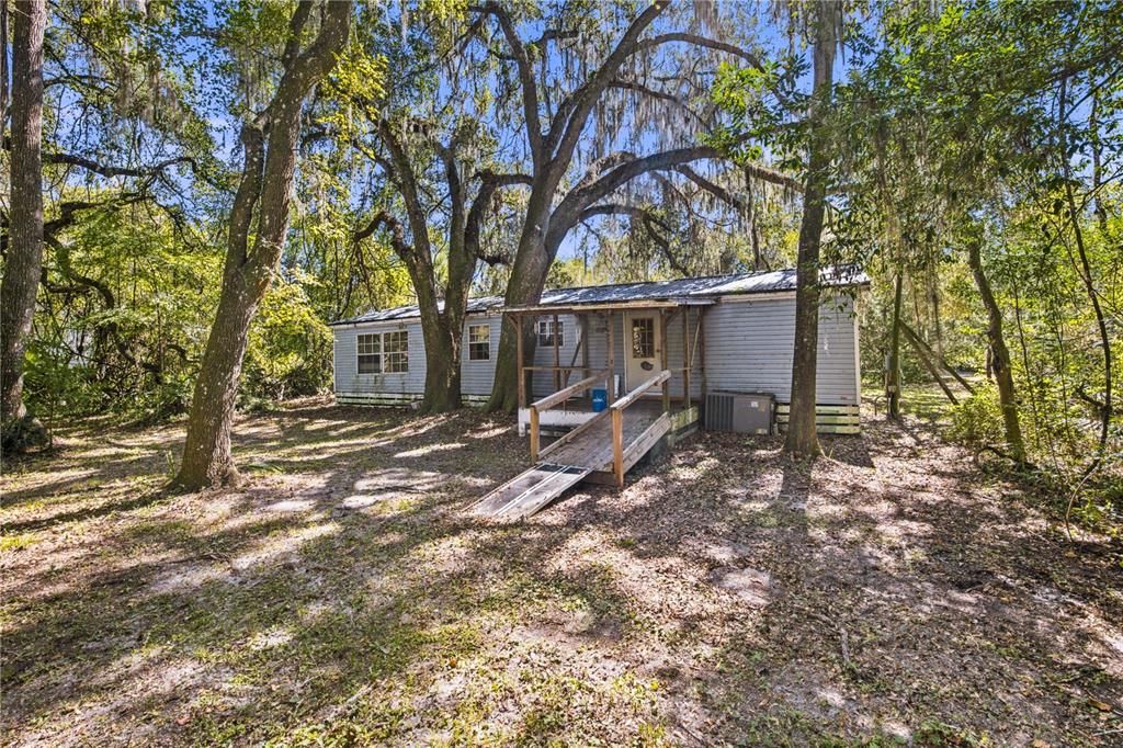 For Sale: $205,000 (3 beds, 2 baths, 1248 Square Feet)