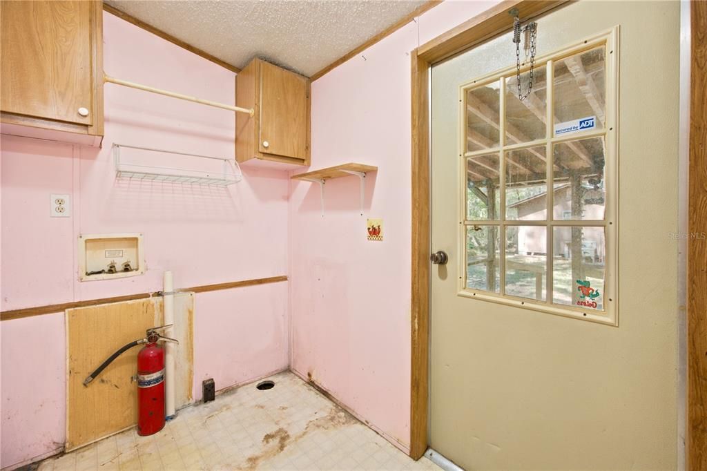For Sale: $205,000 (3 beds, 2 baths, 1248 Square Feet)