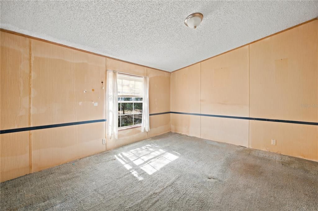 For Sale: $205,000 (3 beds, 2 baths, 1248 Square Feet)