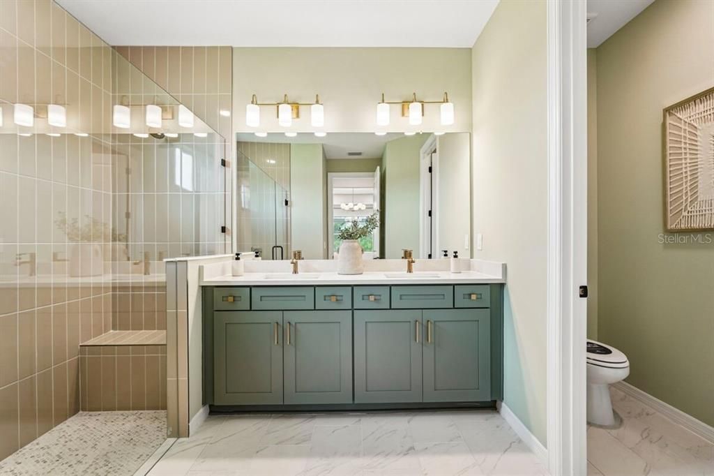 For Sale: $449,880 (4 beds, 3 baths, 2336 Square Feet)
