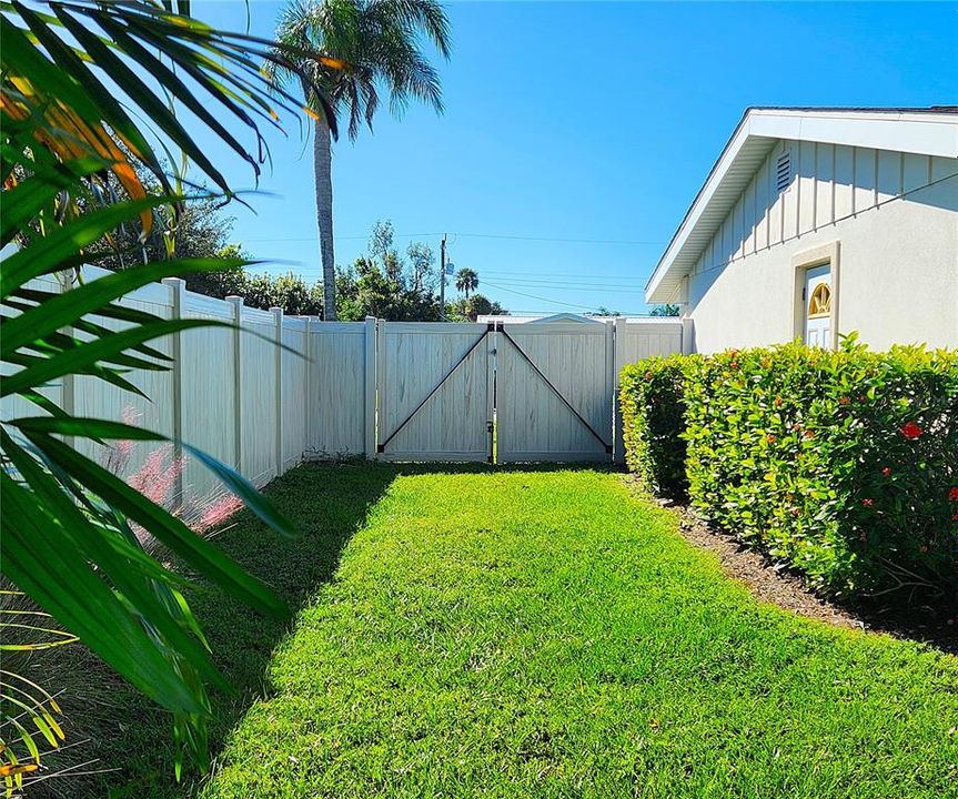 En Venta: $489,000 (2 camas, 2 baños, 1279 Pies cuadrados)