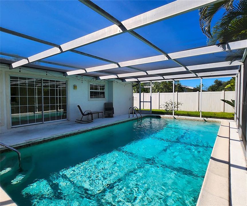 En Venta: $489,000 (2 camas, 2 baños, 1279 Pies cuadrados)