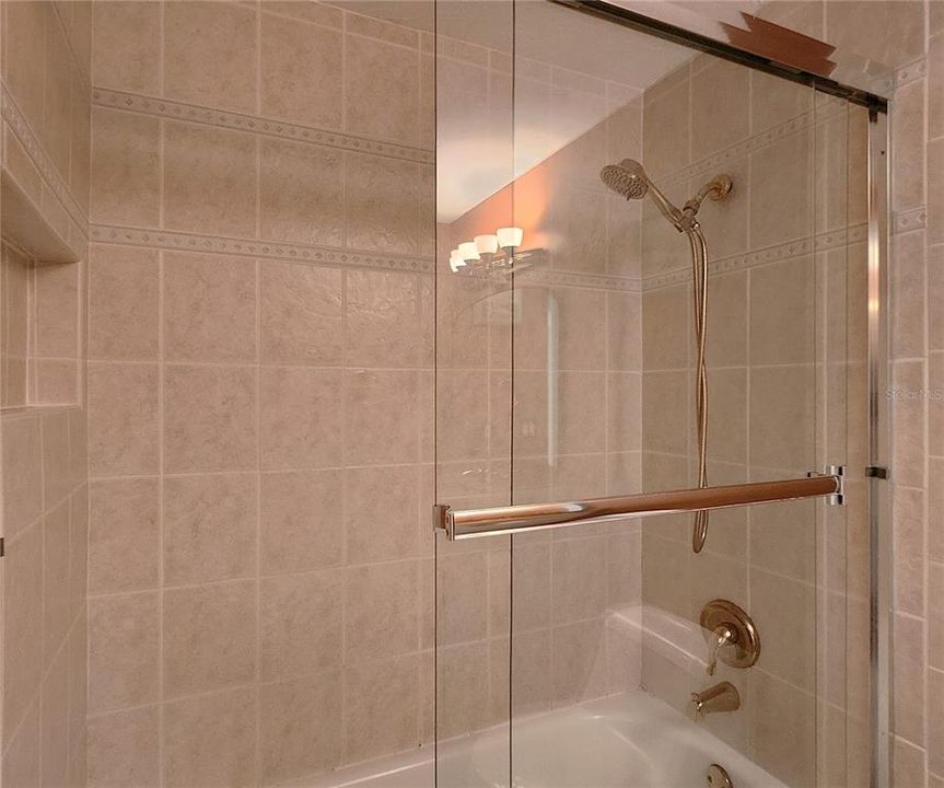 En Venta: $489,000 (2 camas, 2 baños, 1279 Pies cuadrados)