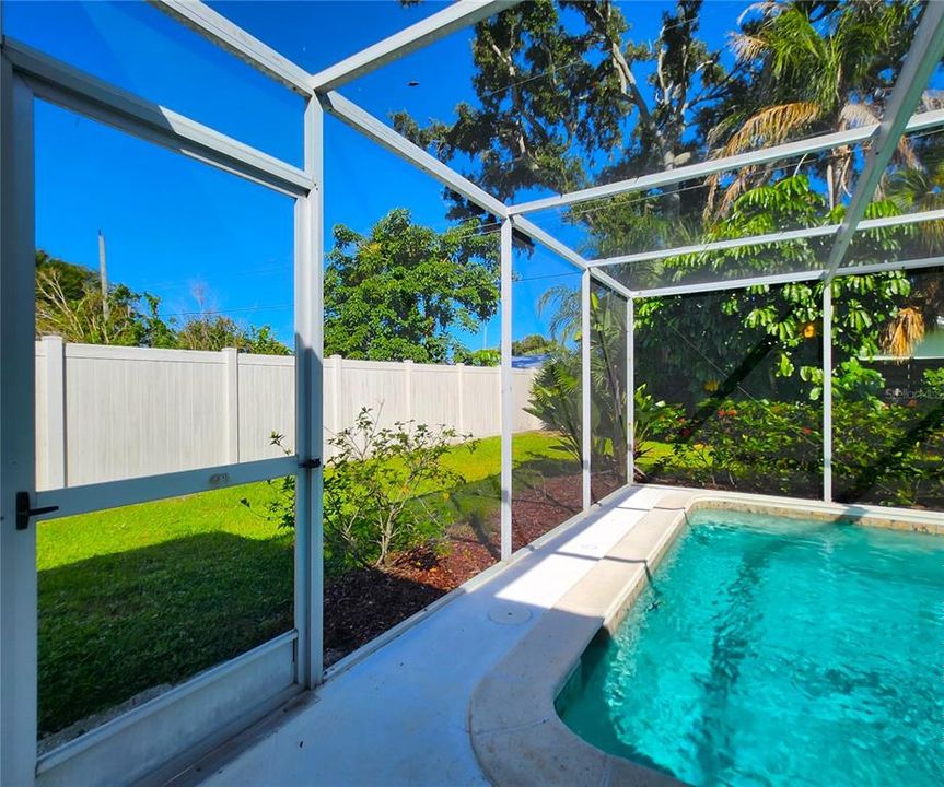 En Venta: $489,000 (2 camas, 2 baños, 1279 Pies cuadrados)