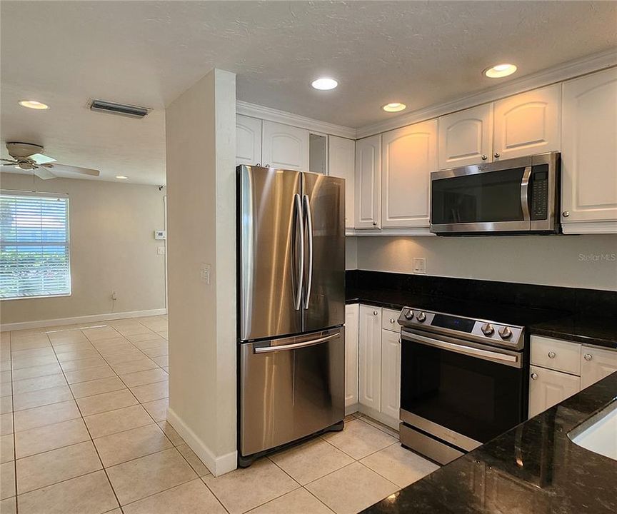 En Venta: $489,000 (2 camas, 2 baños, 1279 Pies cuadrados)