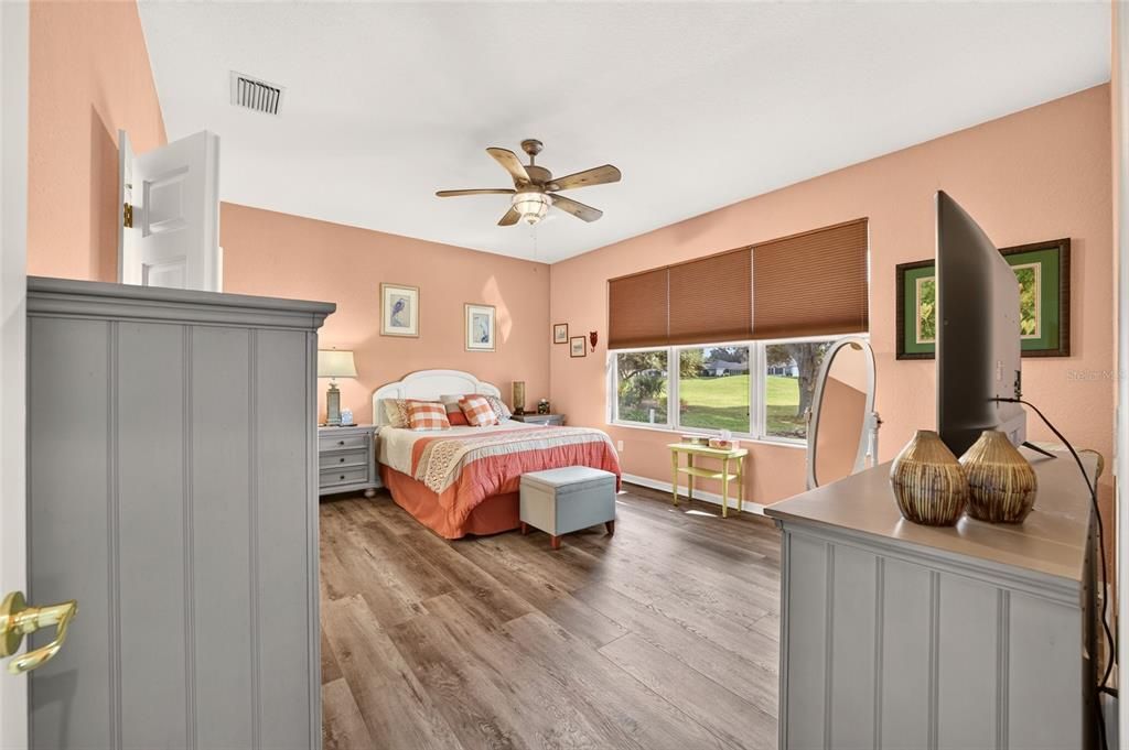 For Sale: $479,000 (3 beds, 2 baths, 1958 Square Feet)