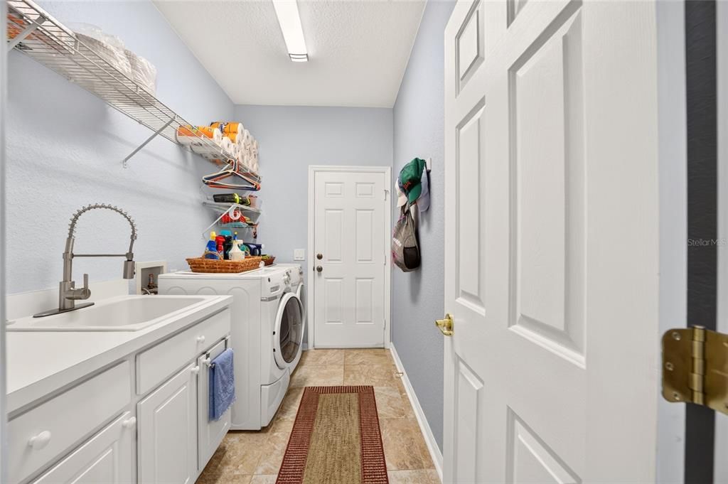 For Sale: $479,000 (3 beds, 2 baths, 1958 Square Feet)