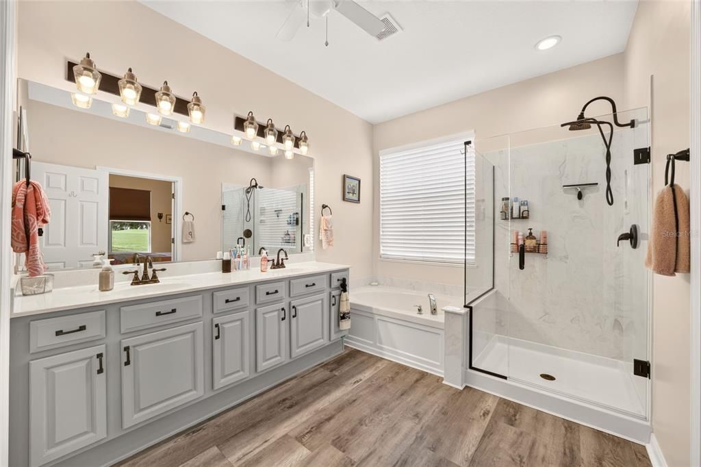 For Sale: $479,000 (3 beds, 2 baths, 1958 Square Feet)
