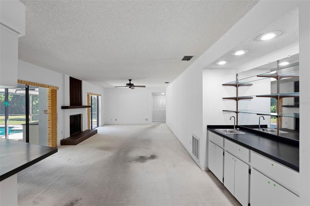 For Sale: $789,000 (5 beds, 3 baths, 3316 Square Feet)