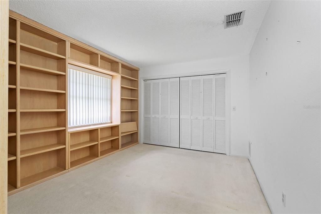 For Sale: $789,000 (5 beds, 3 baths, 3316 Square Feet)