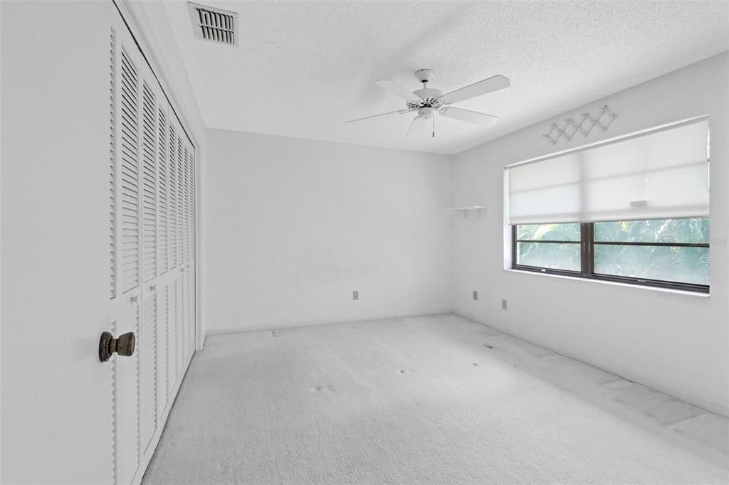 For Sale: $789,000 (5 beds, 3 baths, 3316 Square Feet)