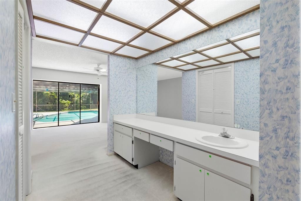 For Sale: $789,000 (5 beds, 3 baths, 3316 Square Feet)