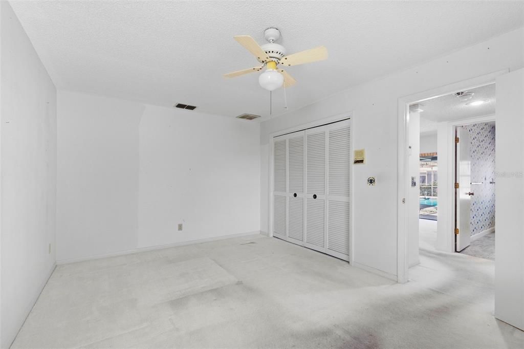 For Sale: $789,000 (5 beds, 3 baths, 3316 Square Feet)