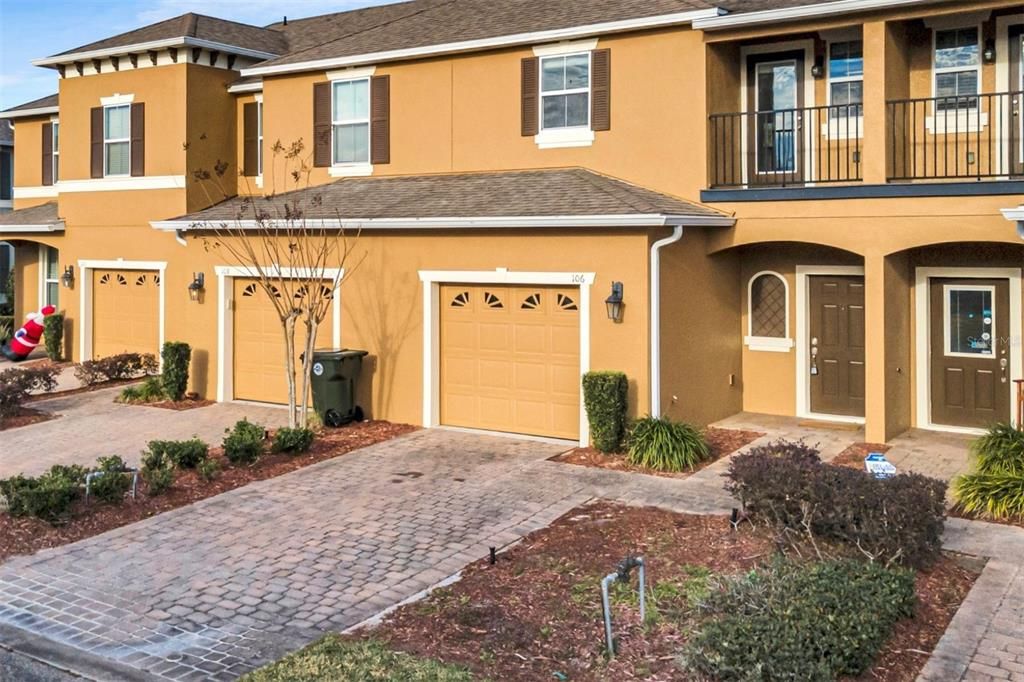 En Venta: $235,900 (2 camas, 2 baños, 1288 Pies cuadrados)
