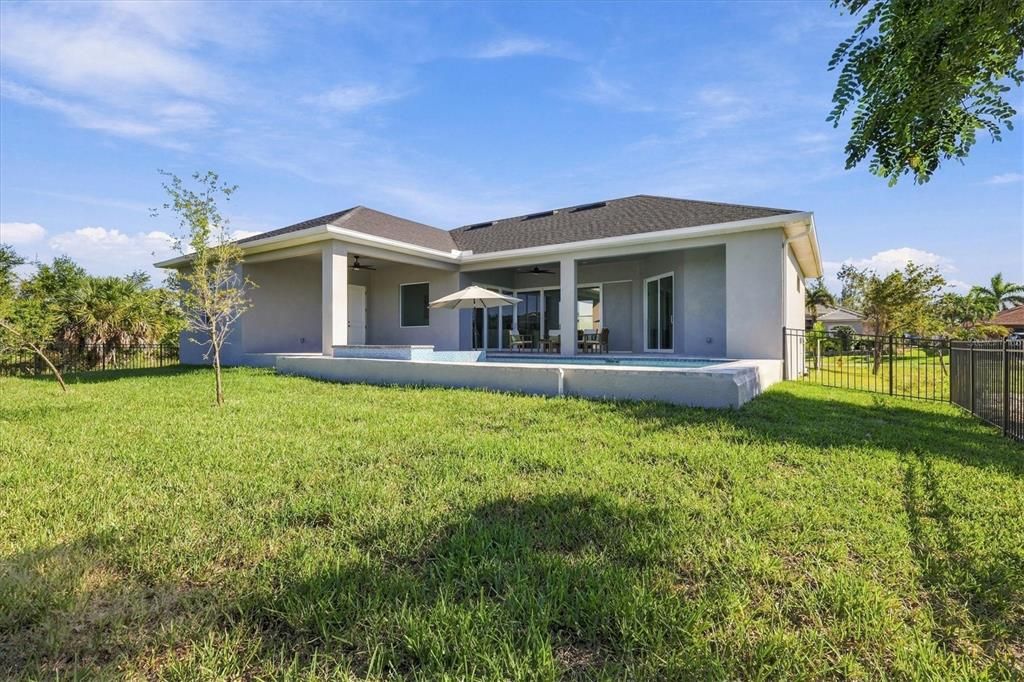 На продажу: $599,000 (3 спален, 2 ванн, 1961 Квадратных фут)