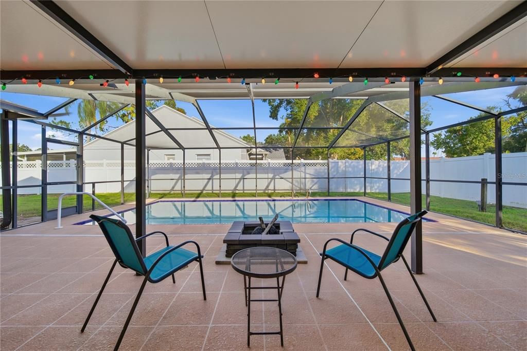 En Venta: $460,000 (4 camas, 2 baños, 2013 Pies cuadrados)