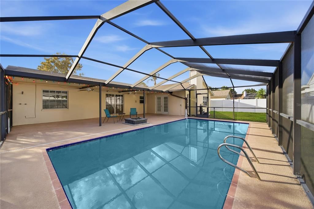 En Venta: $460,000 (4 camas, 2 baños, 2013 Pies cuadrados)