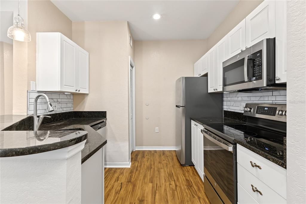 En Venta: $239,900 (2 camas, 2 baños, 1289 Pies cuadrados)