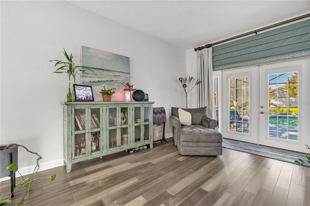 For Sale: $575,000 (3 beds, 2 baths, 1920 Square Feet)