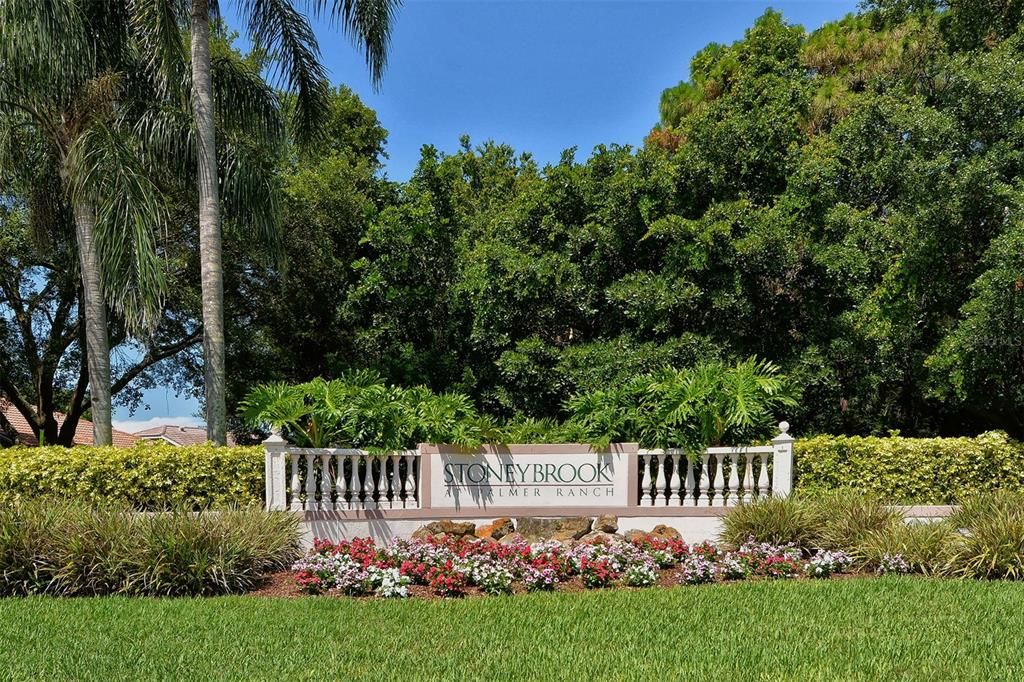 En Venta: $679,900 (4 camas, 3 baños, 2640 Pies cuadrados)