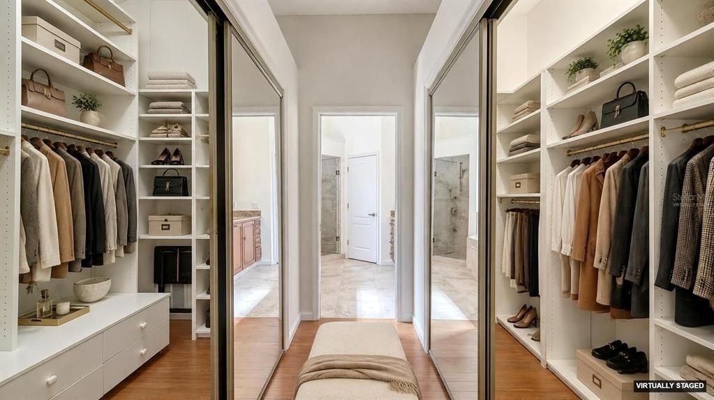 En Venta: $679,900 (4 camas, 3 baños, 2640 Pies cuadrados)