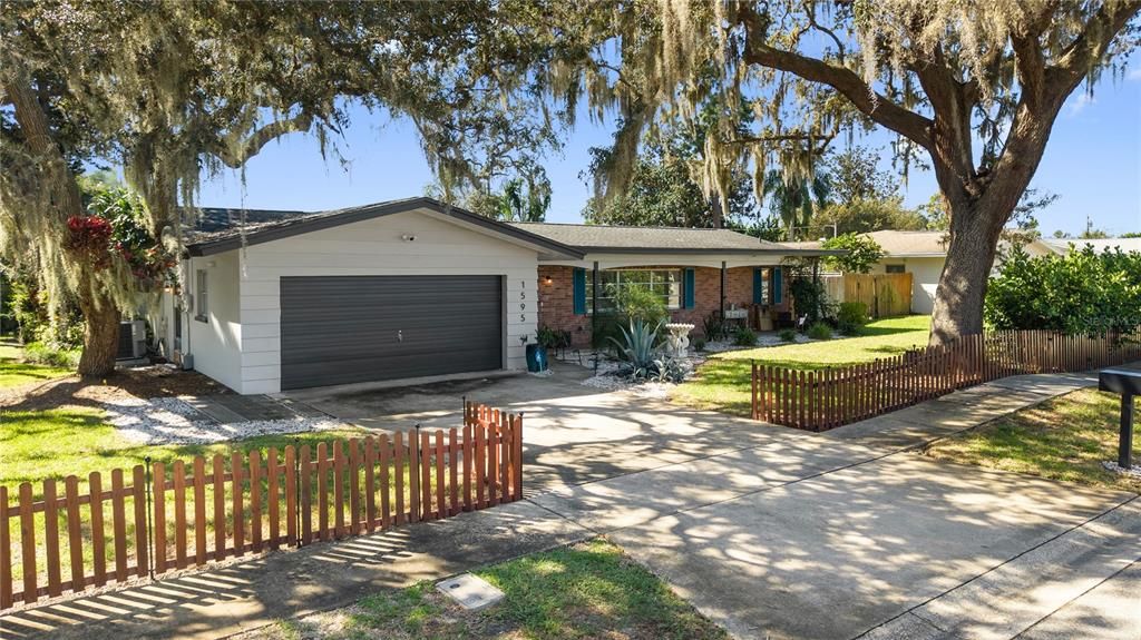 For Sale: $775,000 (4 beds, 2 baths, 2071 Square Feet)