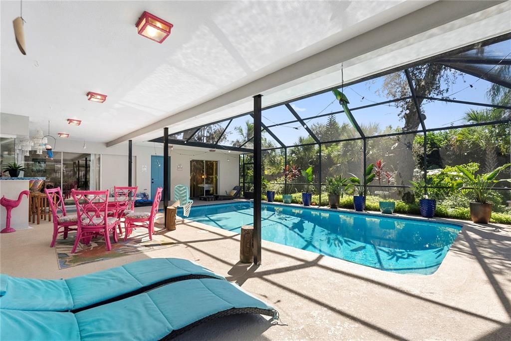 For Sale: $775,000 (4 beds, 2 baths, 2071 Square Feet)