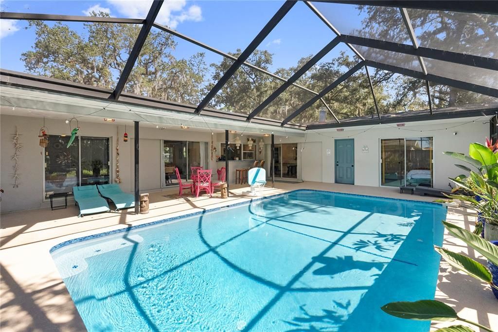 For Sale: $775,000 (4 beds, 2 baths, 2071 Square Feet)
