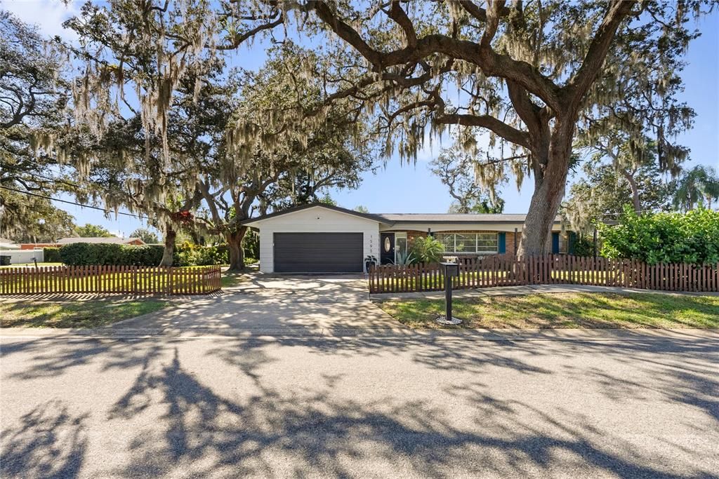 For Sale: $775,000 (4 beds, 2 baths, 2071 Square Feet)