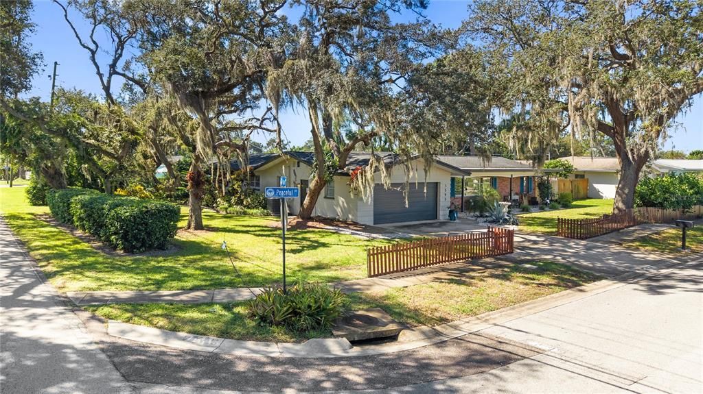 For Sale: $775,000 (4 beds, 2 baths, 2071 Square Feet)
