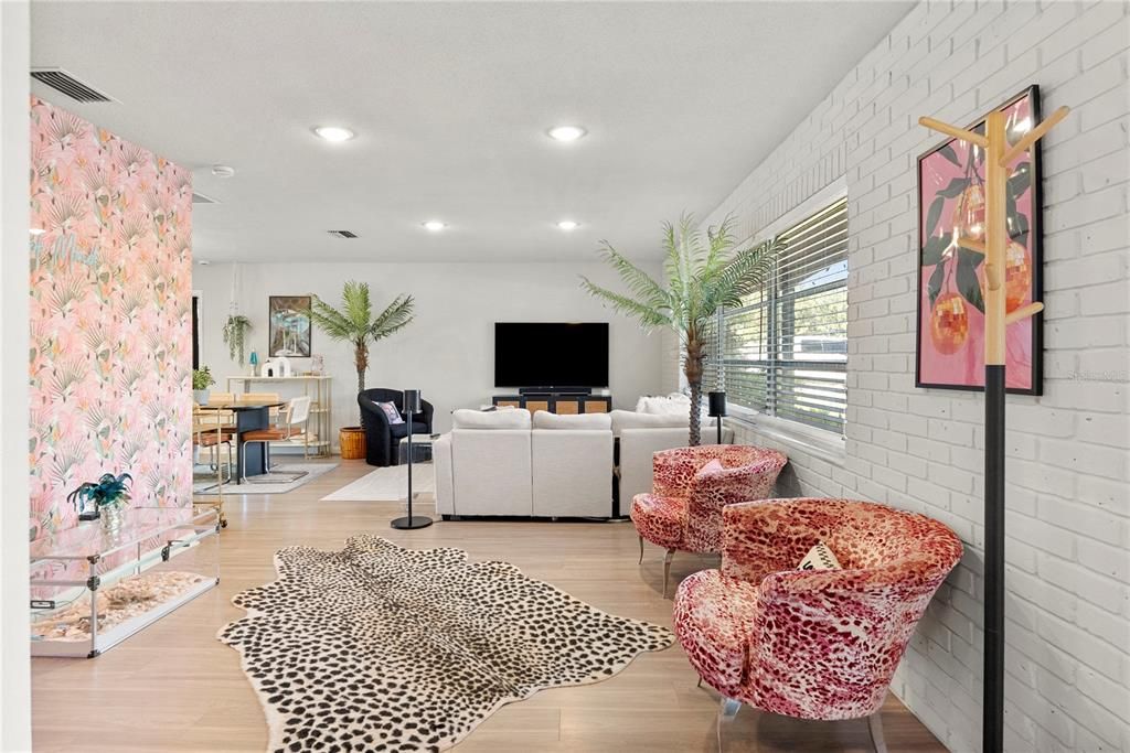 For Sale: $775,000 (4 beds, 2 baths, 2071 Square Feet)