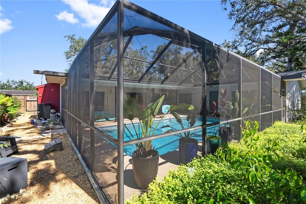 For Sale: $775,000 (4 beds, 2 baths, 2071 Square Feet)