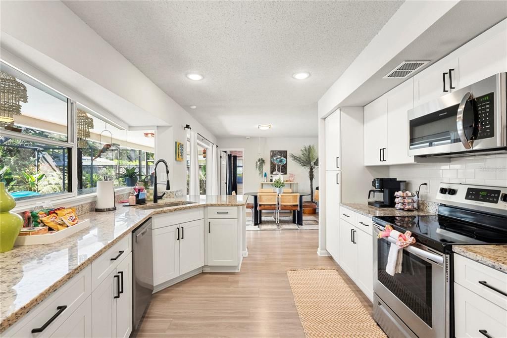 For Sale: $775,000 (4 beds, 2 baths, 2071 Square Feet)