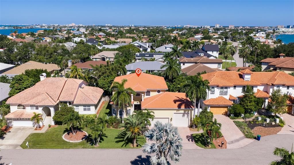На продажу: $1,799,900 (5 спален, 3 ванн, 3835 Квадратных фут)