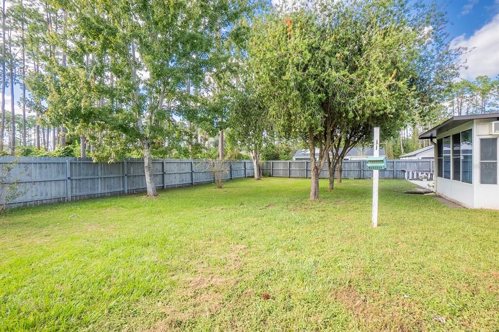 На продажу: $329,900 (4 спален, 2 ванн, 1862 Квадратных фут)